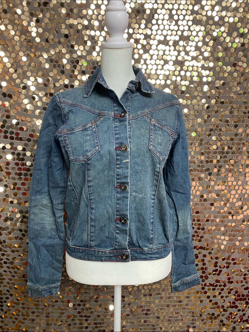 Women's Classic Blue Denim Jacket with Button Front Size Medium #1630